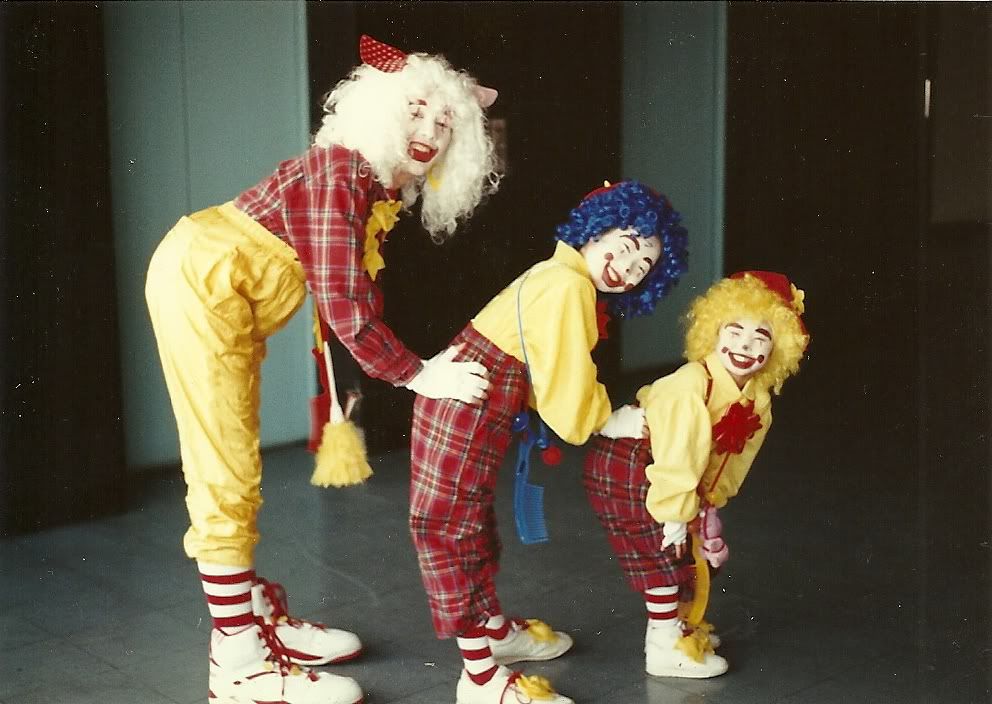 0424 Clown family