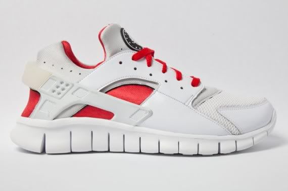 nike-huarache-free-2012-white-red-2-570x379.jpg