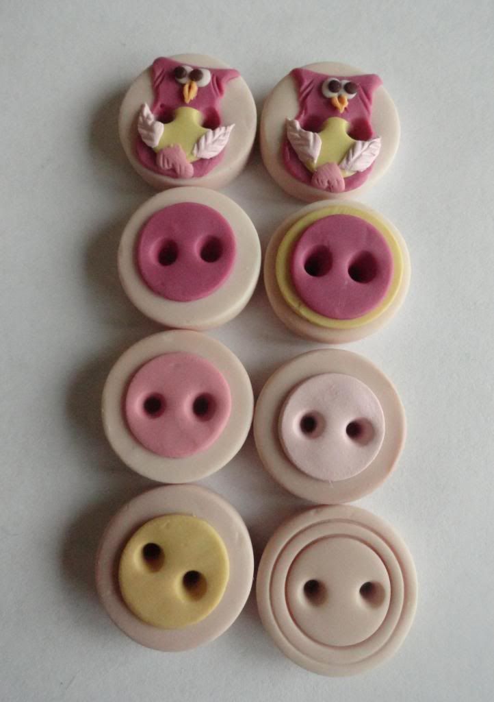 Sweet Lemonade Set of 8 Ready to ship 3/4" Buttons Sweet Lemonade Set of 8 Ready to ship 3/4" Buttons