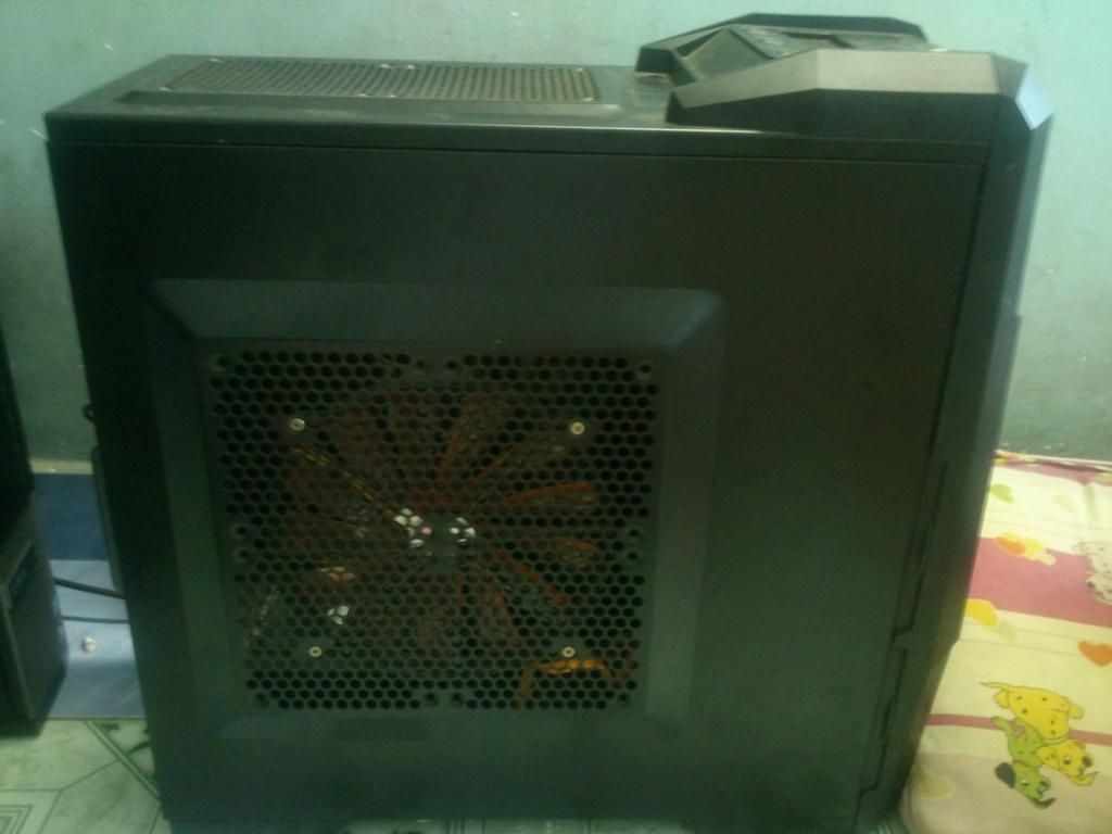 thanh lí case GAMEMAX 9 + Nguồn FSP 750W +VGA FX4800