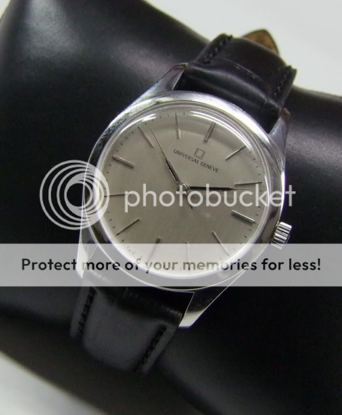 60S UNIVERSAL GENEVE SILVER DIAL MANUAL WIND MANS  