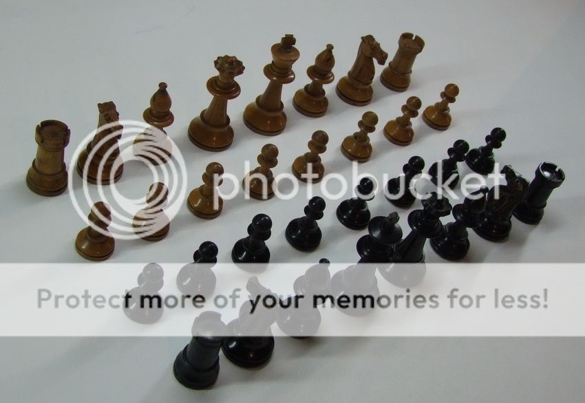 RARE 1900S ENGLISH WEIGHTED CHESS SET WOODEN TREEN  