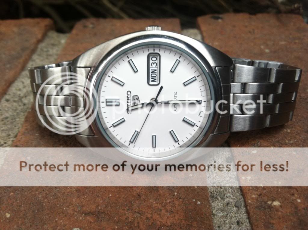 Seiko 5 White Dial | WatchUSeek Watch Forums